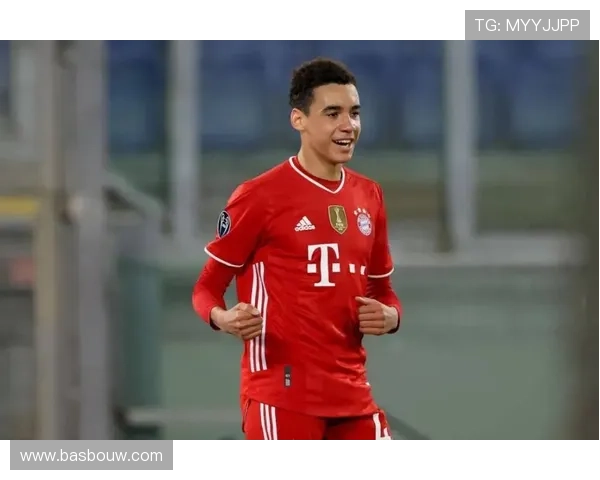 足球新星特写：新生代球员表现稳健，备受期待