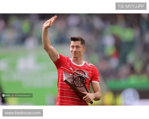 莱万多夫斯基多次德甲金靴的历史含金量解析 莱万多夫斯基多次德甲金靴的历史含金量解析